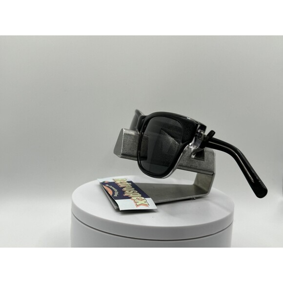 Vintage Designer Y2K Sunglasses Traditional Style OEM Grey Polarized Sun Lenses - Picture 10 of 10